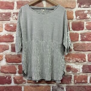 Max Studio Tunic Top Women's 1X White Black Striped Stretchy Ruched Sleeve Shirt